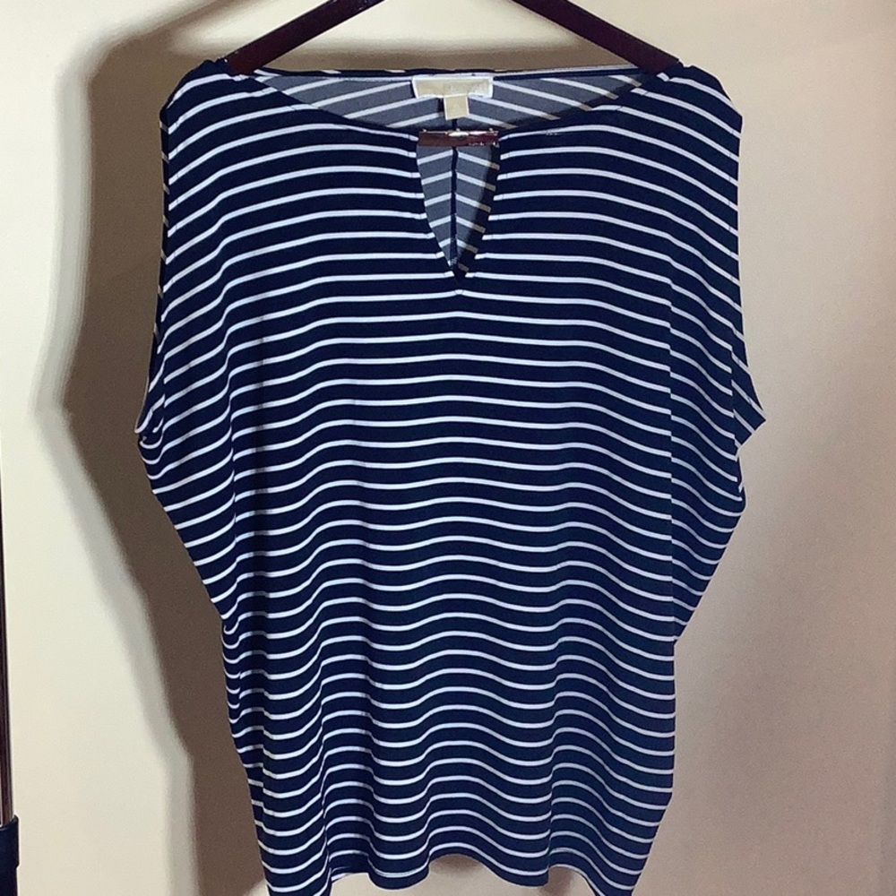 MICHAEL KORS blue/white striped Lyra sleeveless top w/silver insignia bar; EUC